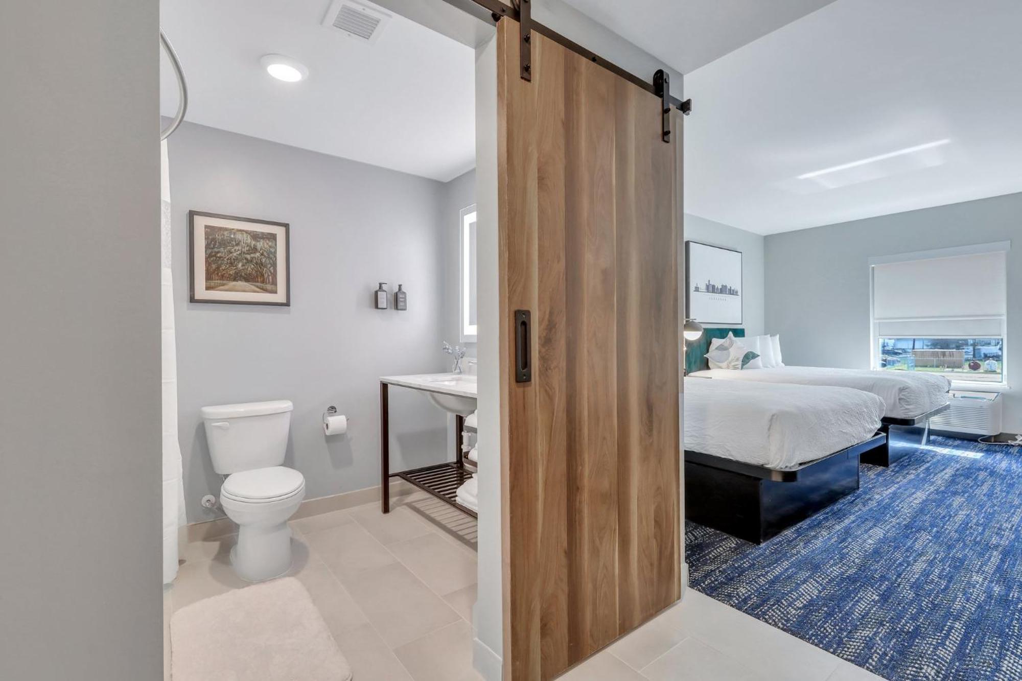 Hotel The Kingston Garden City Esterno foto