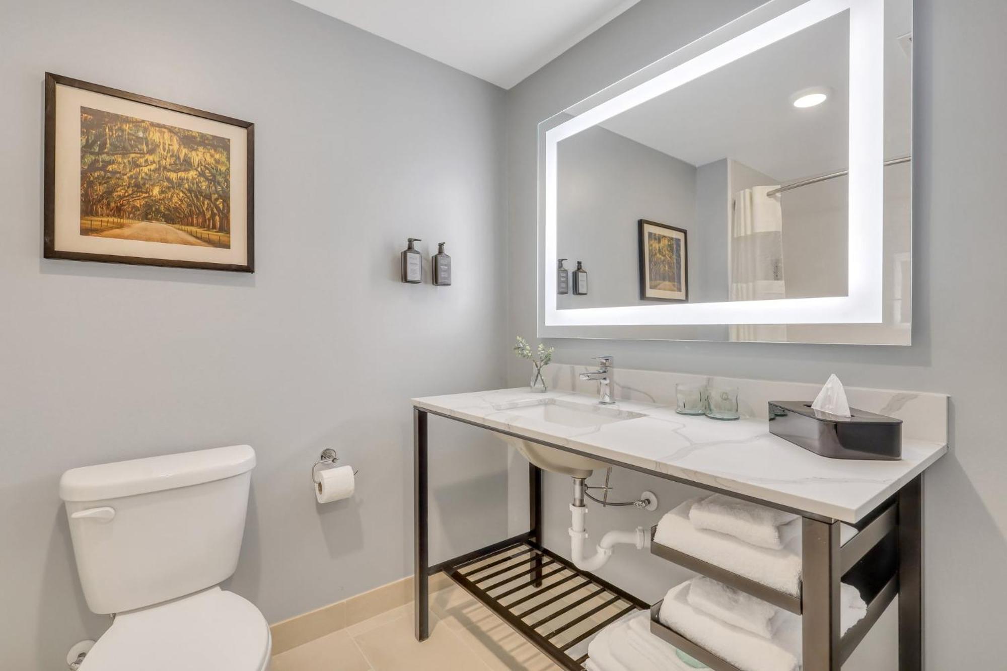 Hotel The Kingston Garden City Esterno foto